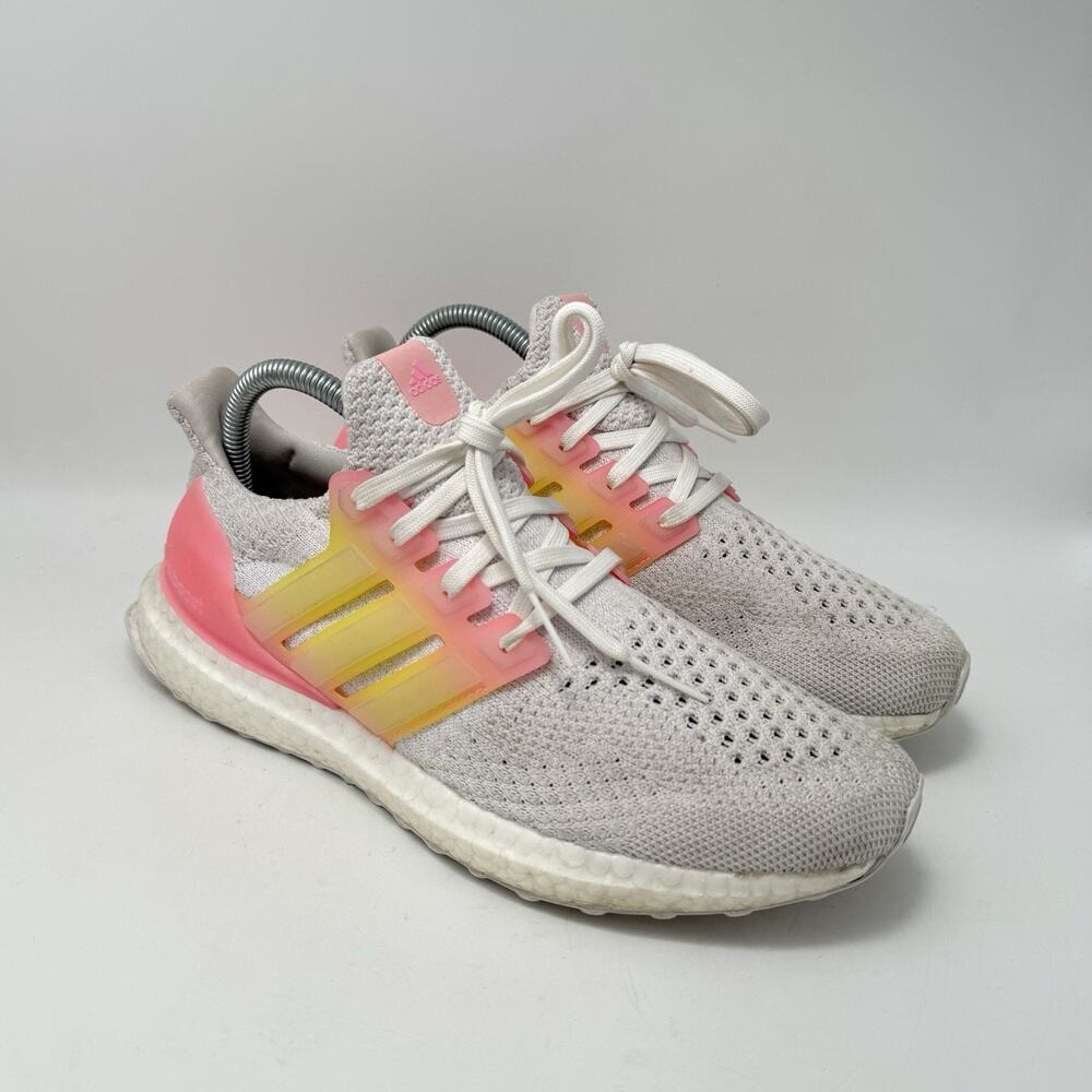 Adidas UltraBoost 5.0 DNA Womens Size 7 US White Pink Sneaker Shoes GX9762